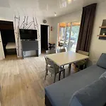 Mobile Bartol De Lux مكان تخييم *