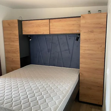 Mobile Bartol De Lux * Биоград-на-Мору