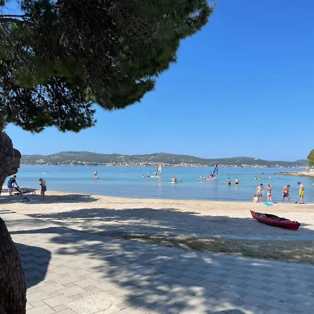 Mobile Bartol De Lux Biograd Na Moru