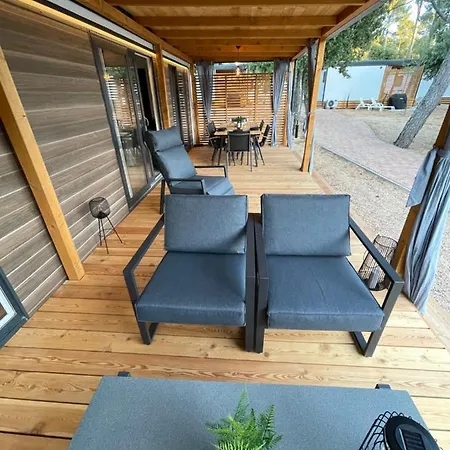مكان تخييم Mobile Bartol De Lux *